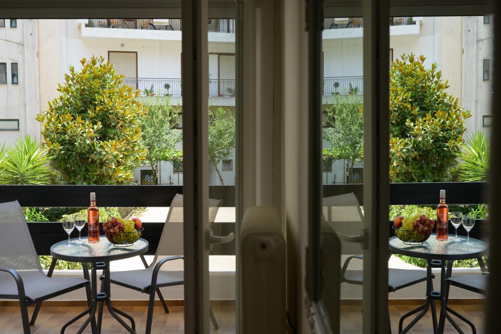 City Center Apartment Ioannina Bagian luar foto